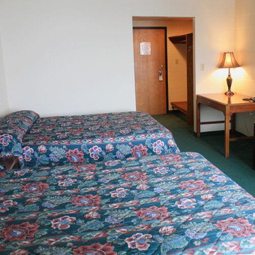 Sunlac Inn Lakota Oda fotoğraf