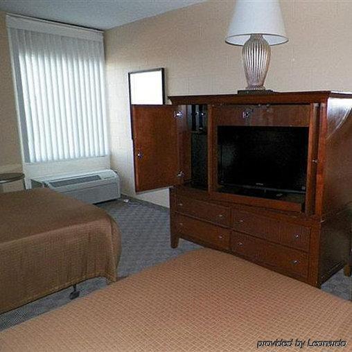 Sunlac Inn Lakota Oda fotoğraf
