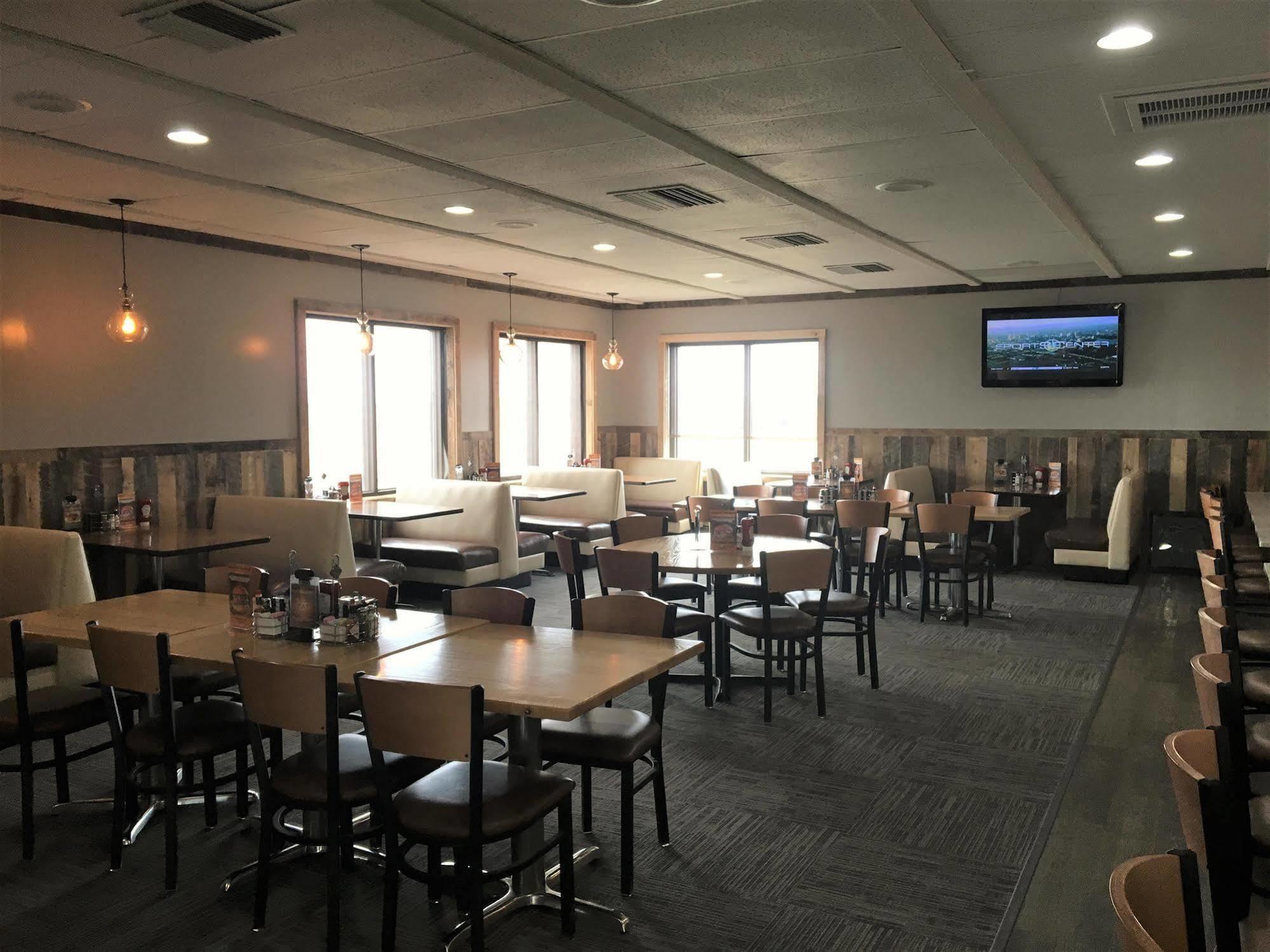 Sunlac Inn Lakota Dış mekan fotoğraf