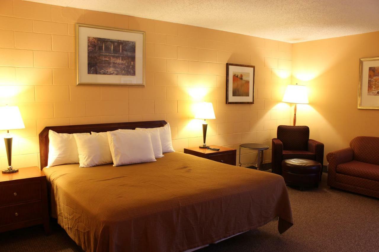 Sunlac Inn Lakota Dış mekan fotoğraf